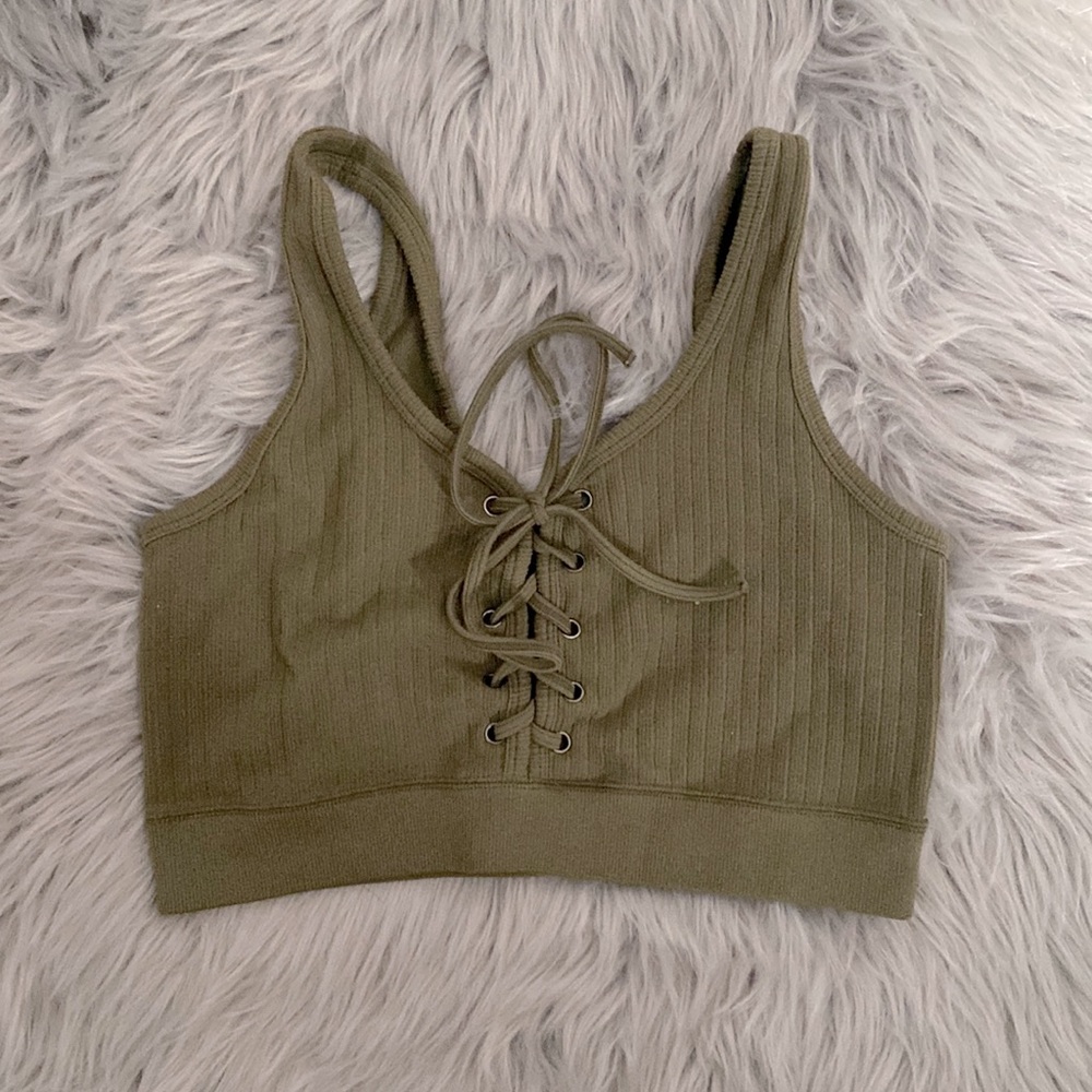 Forever 21 - Crop Top - Medium